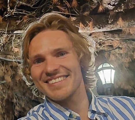 Adam Kmieciak